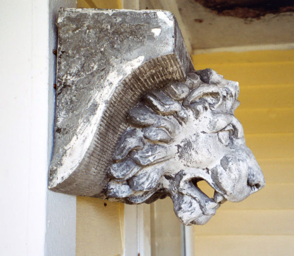 Lion Cornice Nr 84-A